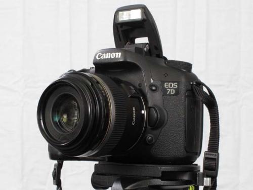 DSLR - Product Shots - External Lighting - Canon 7D pop-up flash