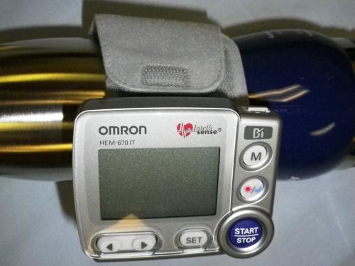 Mobile BP - Omron HEM-670 IT Front View